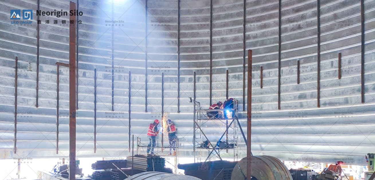 螺旋式载氟氧化铝钢板仓_3